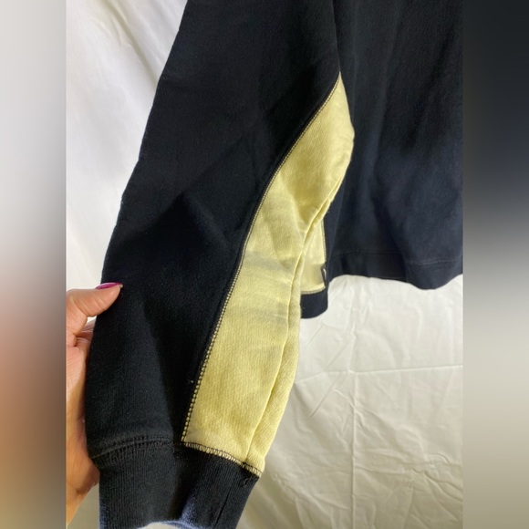 Burry Lane 90’s Minimalist Sweatshirt - Picture 5 of 9